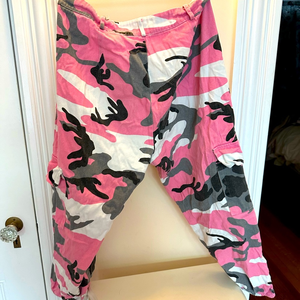 Women’s Shein Pink Camo Pants